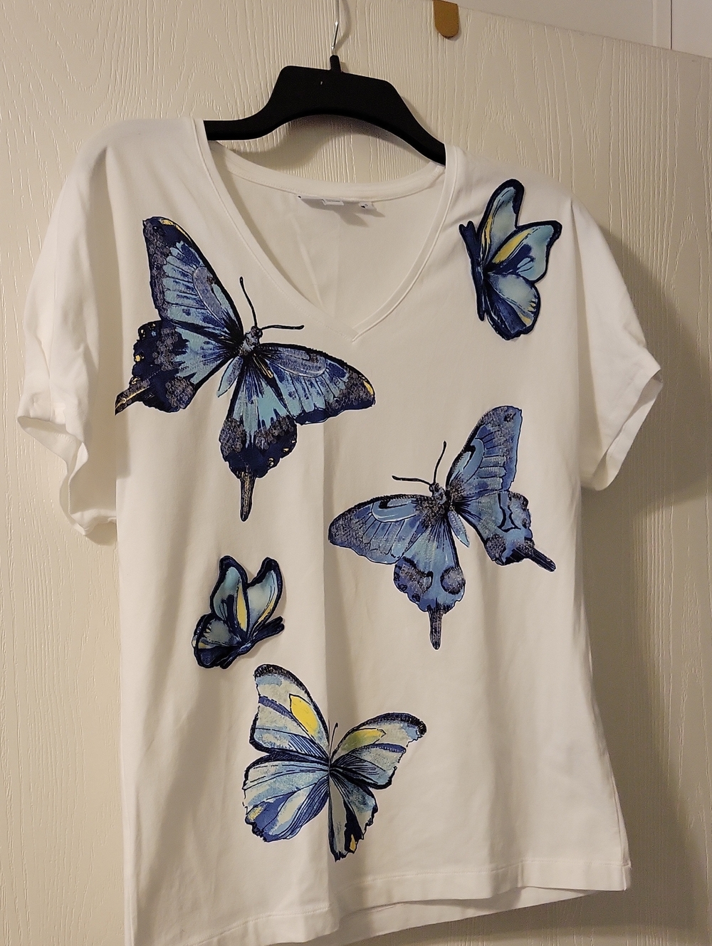 Chico's White V-Neck Tee with Sequin Blue 3D Butterfly Motif
